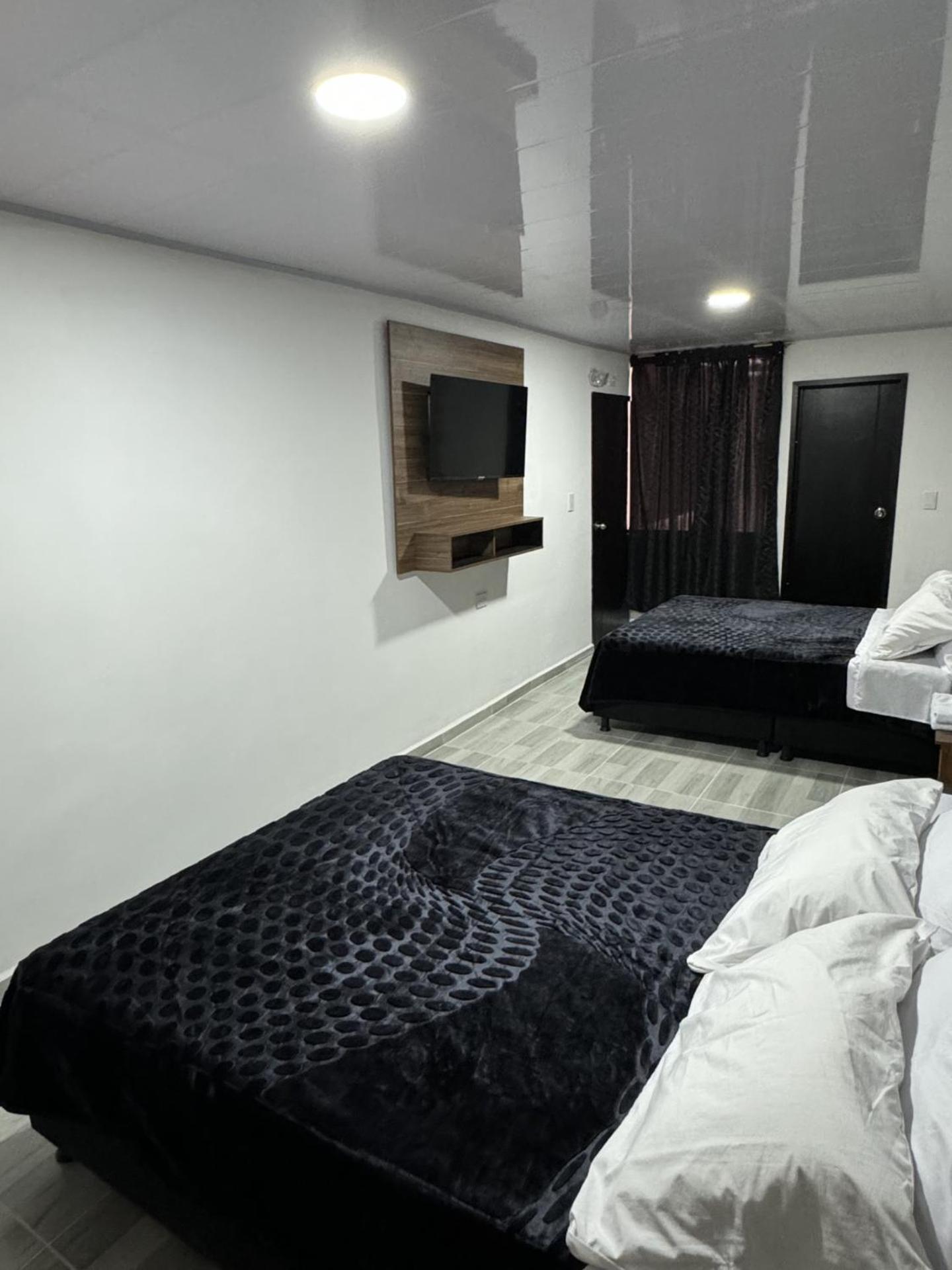 Hotel Canela 96 Богота Экстерьер фото